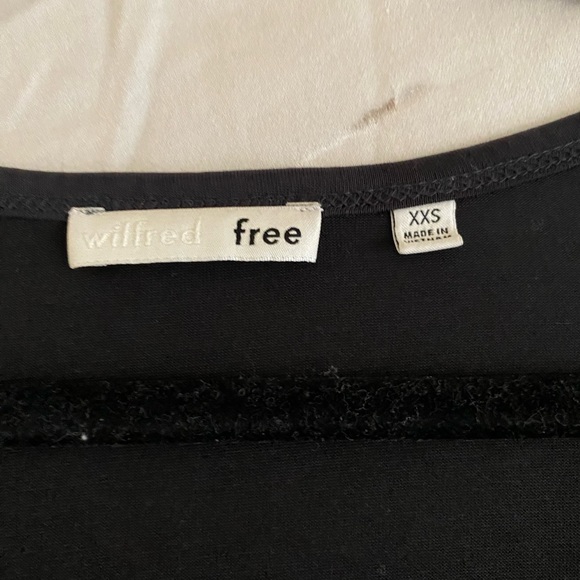 Wilfred free t shirt - Picture 3 of 3